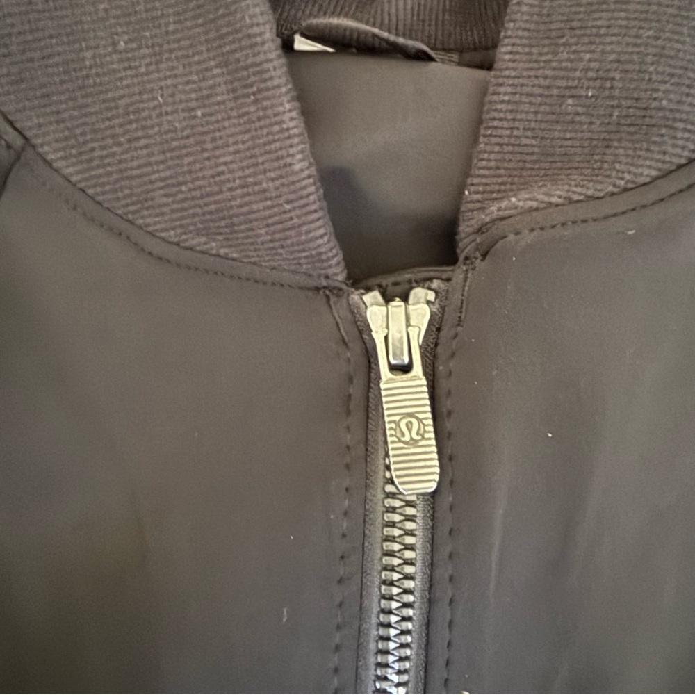 Lululemon Swept Along Jacket Black - Picture 4 of 8